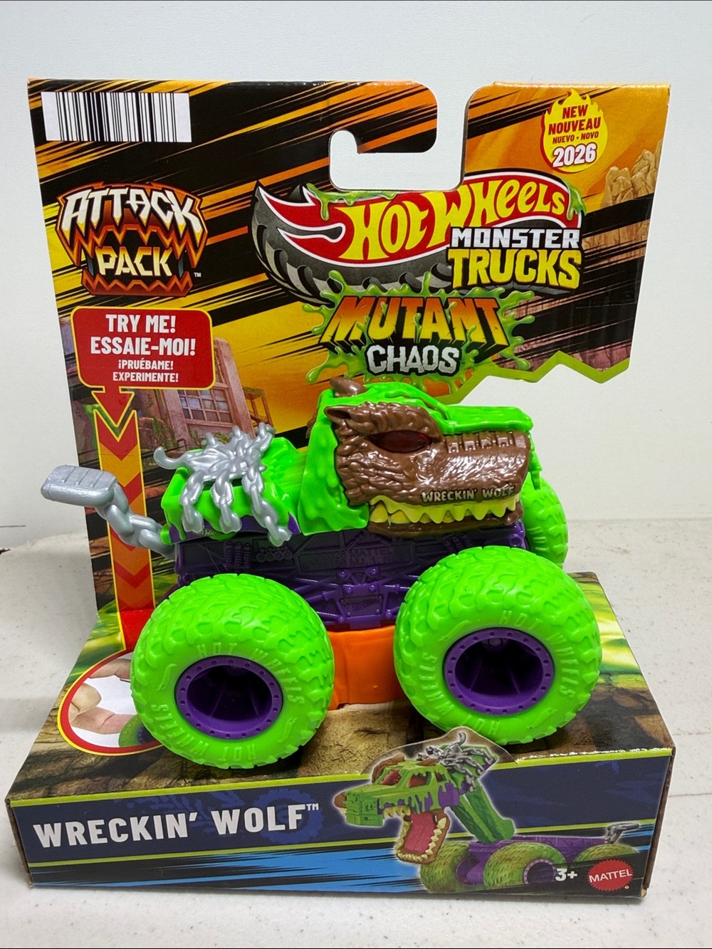 Hot Wheels Monster Trucks Mutant Chaos Wreckin' Wolf - Green & Purple